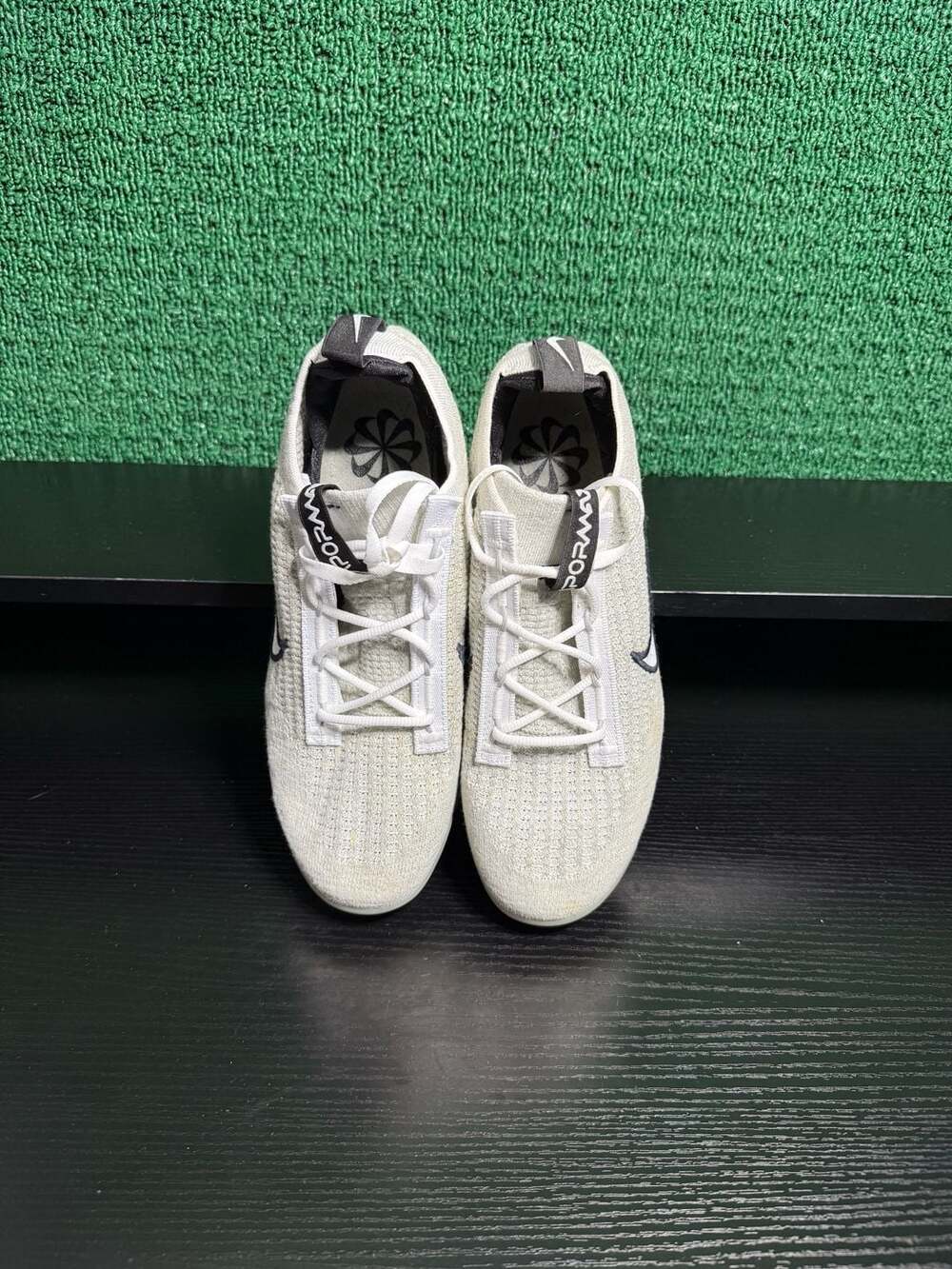 Nike Air VaporMax 2021 Flyknit Sneakers - Picture 4 of 5